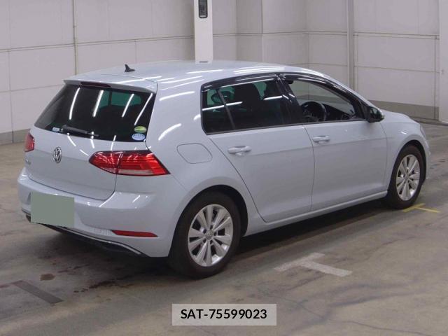 VolksWagen GOLF 2018-03 7936517-1