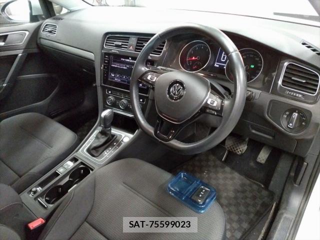 VolksWagen GOLF 2018-03 7936517-2