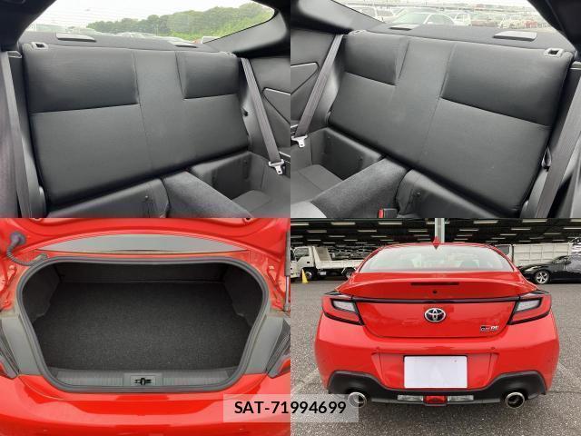 Toyota GR86 2022-01 7936821-6