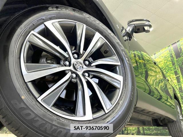 Toyota HARRIER 2021-04 7935051-12