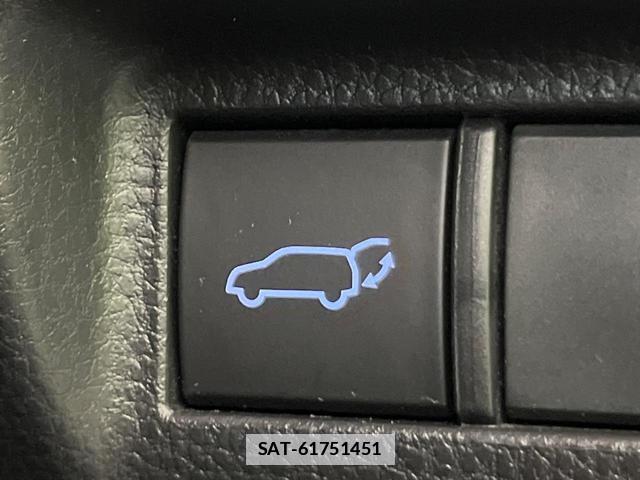 Toyota HARRIER 2021-10 7935090-4