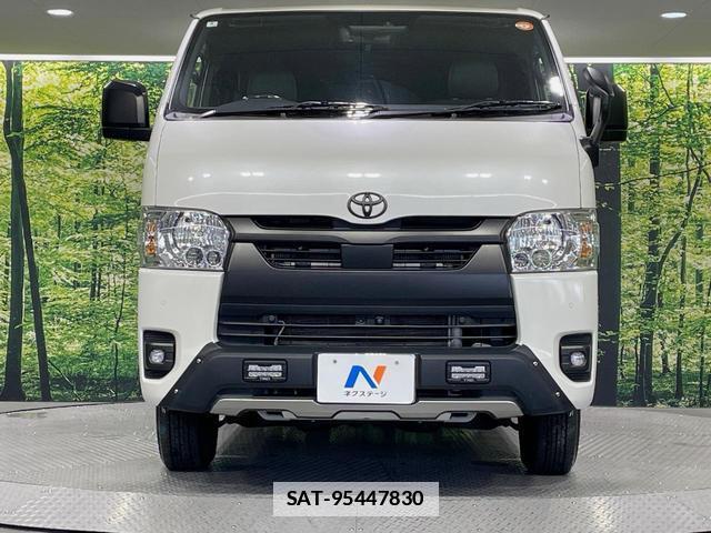 Toyota HIACE VAN 2023-04 7934135-13