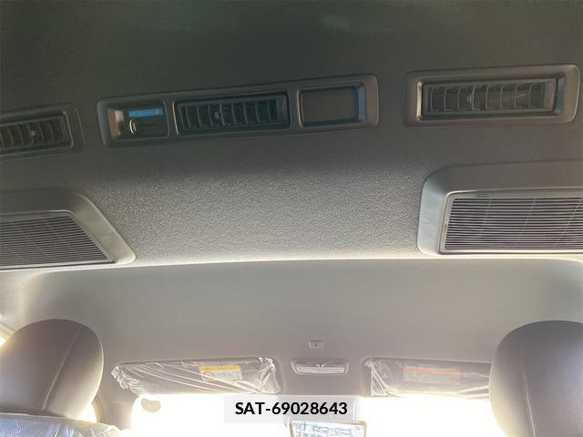 Toyota HIACE VAN 2025-06 7934805-11