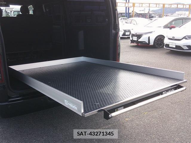 Toyota HIACE VAN 2022-02 7935132-15
