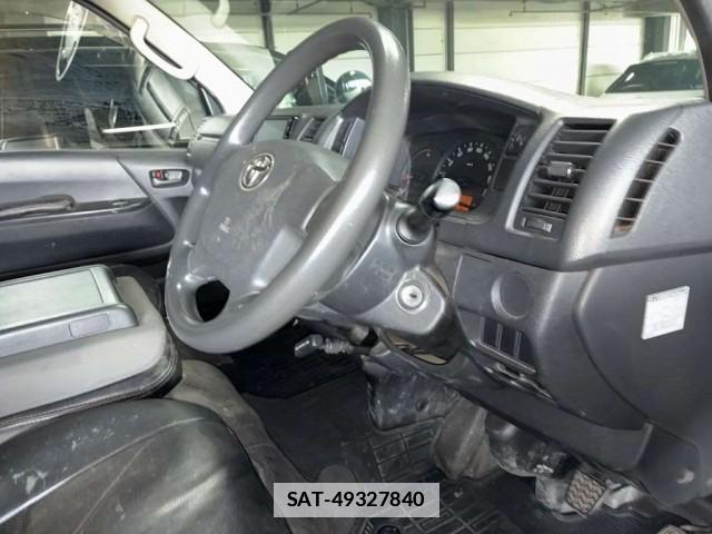 Toyota HIACE VAN 2016-08 7936040-3