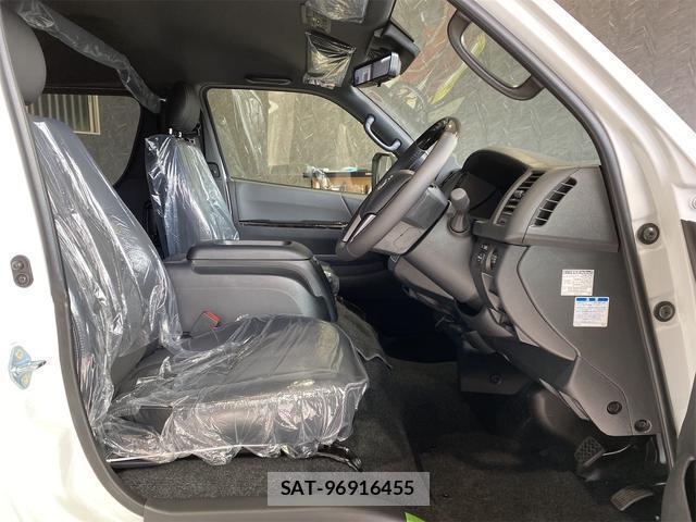 Toyota HIACE VAN 2026-05 7936944-12