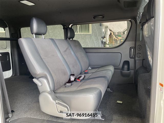 Toyota HIACE VAN 2026-05 7936944-13
