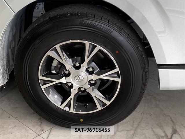 Toyota HIACE VAN 2026-05 7936944-18