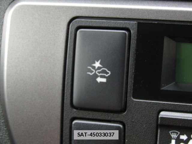 Toyota HIACE VAN 2020-06 7937214-10