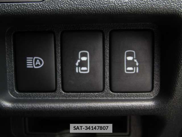 Toyota HIACE VAN 2026-03 7937218-11
