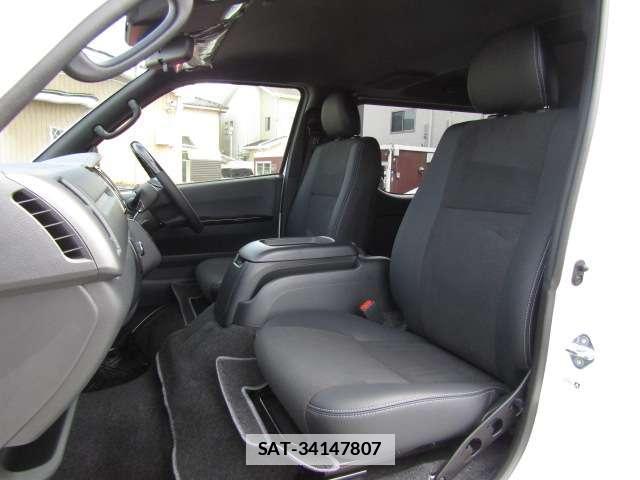 Toyota HIACE VAN 2026-03 7937218-5