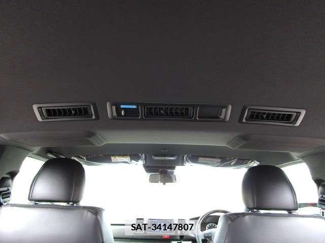 Toyota HIACE VAN 2026-03 7937218-6