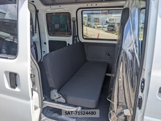 Daihatsu HIJET CARGO 2022-02 7936995-6