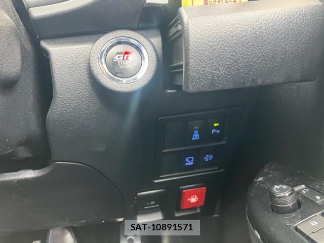 Toyota HILUX 2023-10 7934625-14