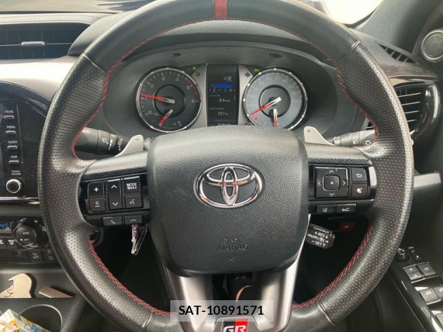 Toyota HILUX 2023-10 7934625-15
