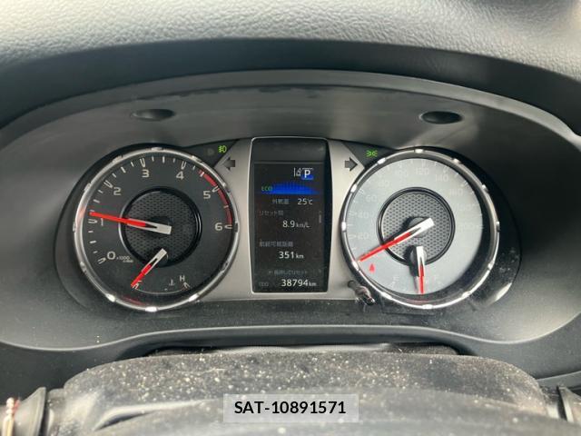 Toyota HILUX 2023-10 7934625-16