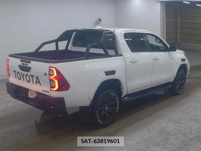Toyota HILUX 2021-12 7936011-1