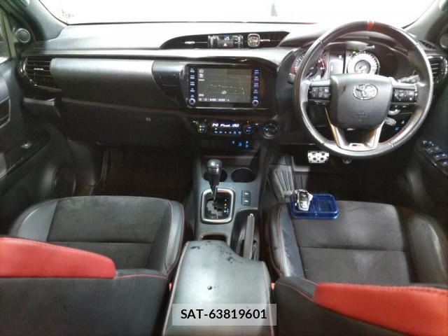 Toyota HILUX 2021-12 7936011-2