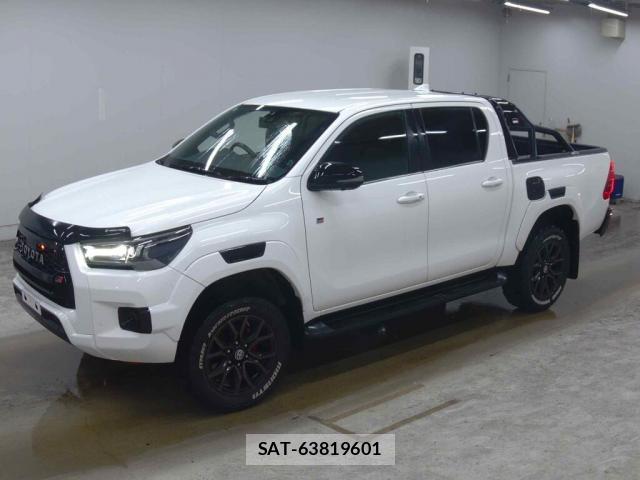 Toyota HILUX 2021-12 7936011-3