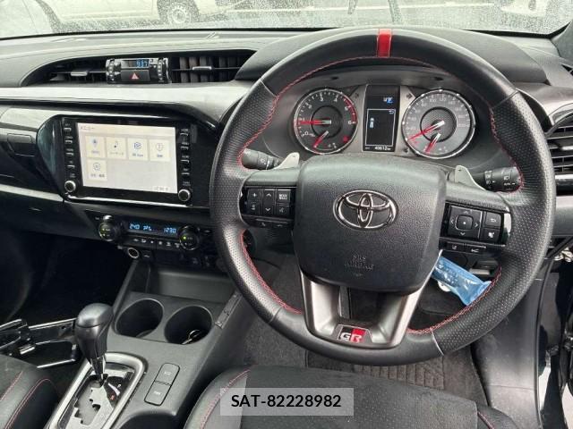 Toyota HILUX 2024-06 7936048-4