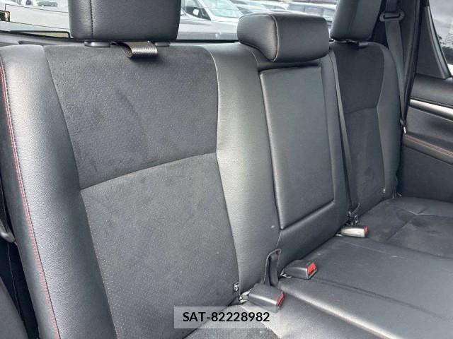 Toyota HILUX 2024-06 7936048-5