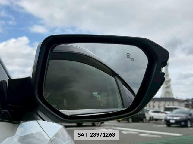 Honda INSIGHT 2019-02 7936222-18