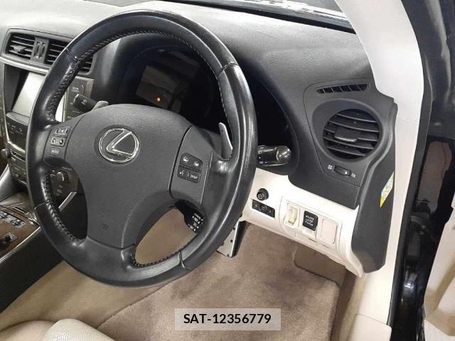 Lexus IS 2009-06 7936137-4