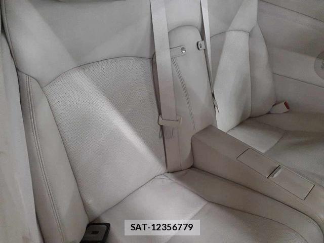 Lexus IS 2009-06 7936137-6