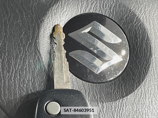 Suzuki JIMNY 2013-03 7934132-6