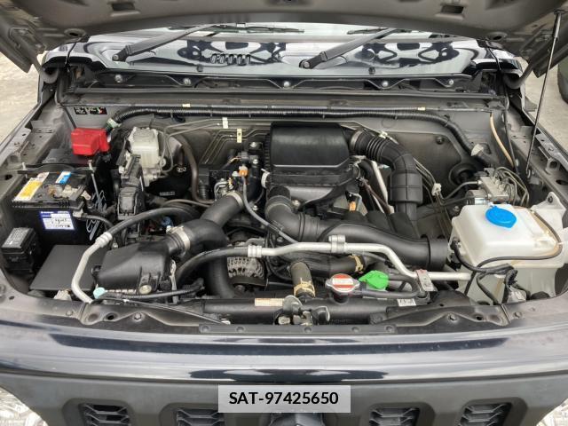 Suzuki JIMNY 2018-09 7936194-17