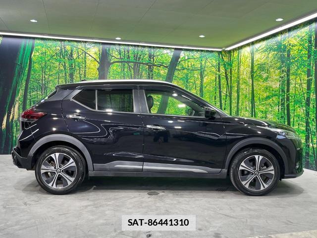 Nissan KICKS 2021-07 7935020-15