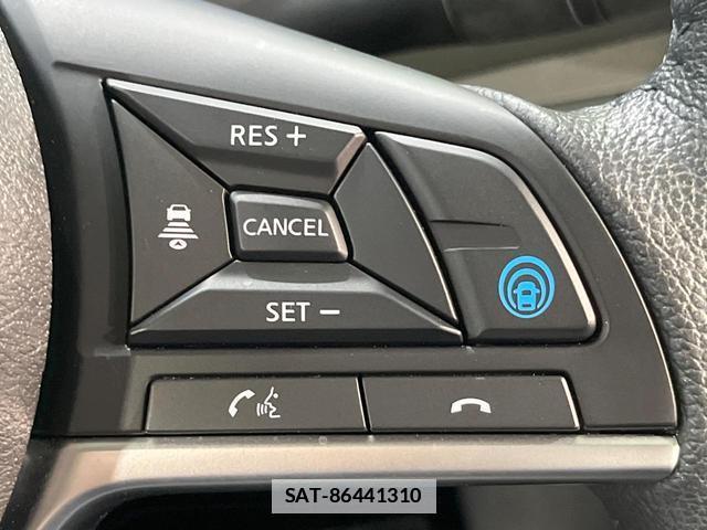 Nissan KICKS 2021-07 7935020-4