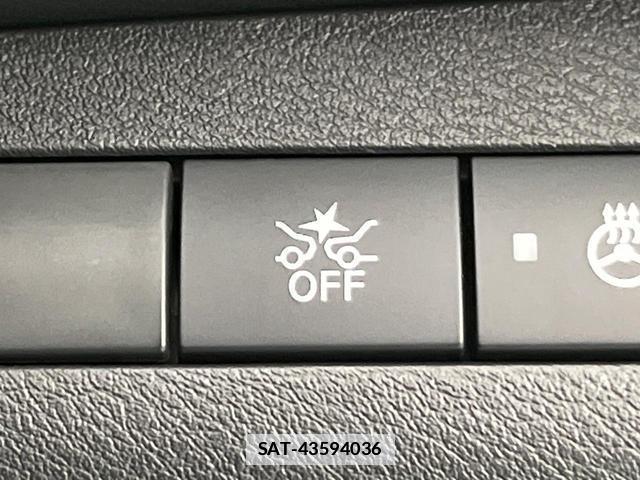 Nissan KICKS 2021-08 7935092-4