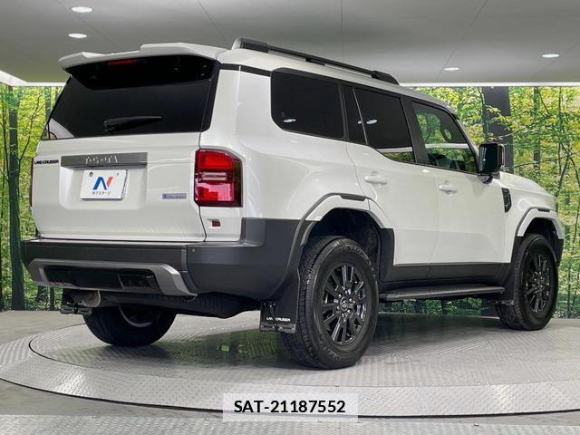 Toyota Land Cruiser 250 2024-11 7934127-17