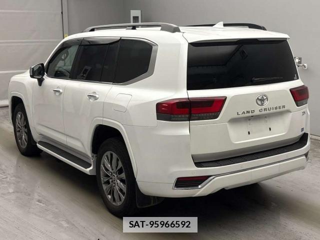 Toyota LAND CRUISER 2023-10 7933870-13
