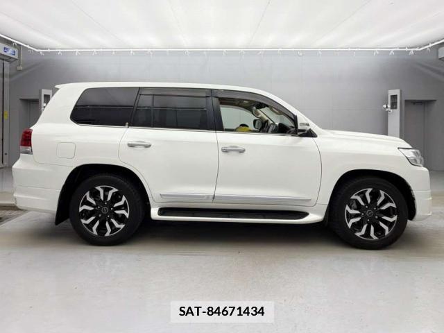 Toyota LAND CRUISER 2020-01 7936482-3