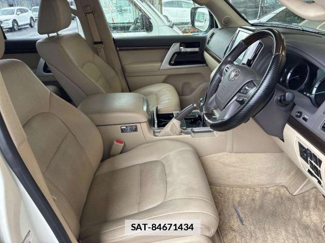 Toyota LAND CRUISER 2020-01 7936482-6