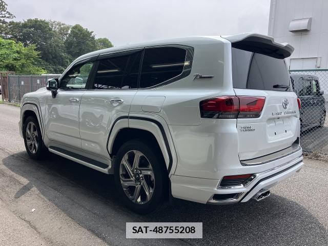Toyota LAND CRUISER 2022-04 7936802-1