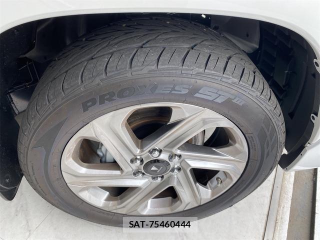 Toyota LAND CRUISER 2025-05 7936945-18