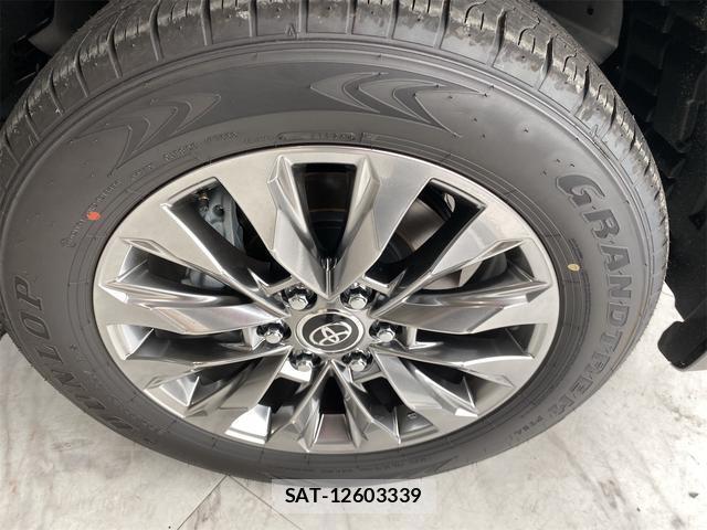 Toyota LAND CRUISER 2026-06 7936949-18