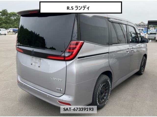 Suzuki LANDY 2023-06 7935695-4