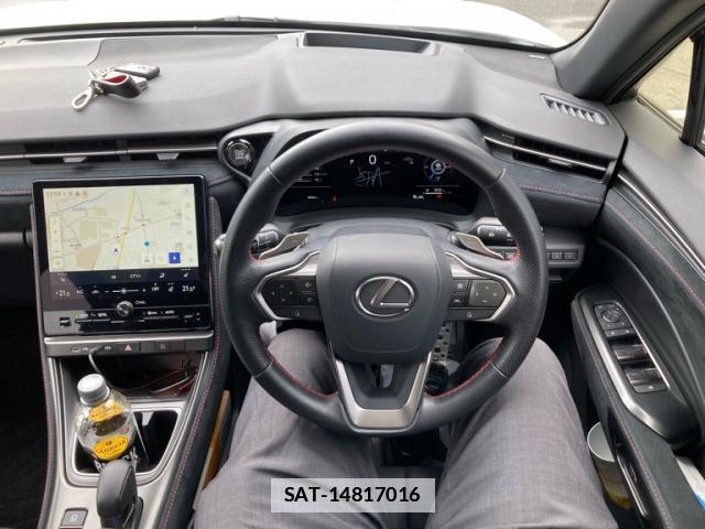 Lexus LBX 2025-09 7934683-8