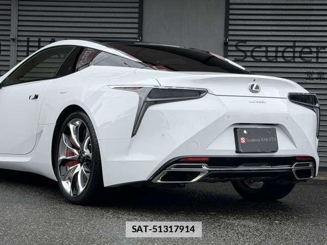 Lexus LC 2022-11 7936953-6