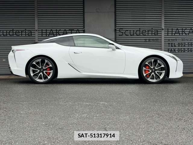 Lexus LC 2022-11 7936953-9