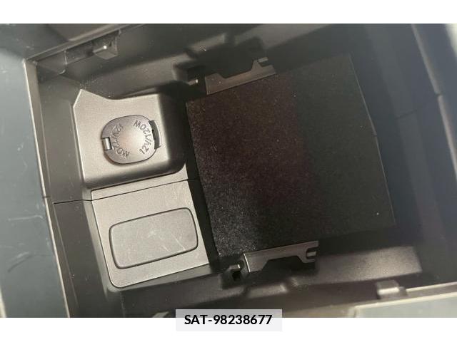 Subaru LEVORG 2018-03 7935305-13