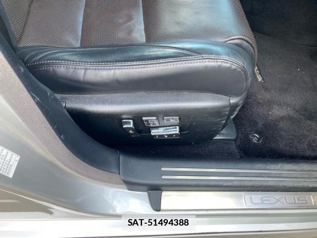 Lexus LS 2013-03 7934699-14