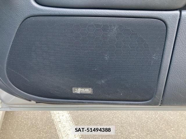 Lexus LS 2013-03 7934699-15
