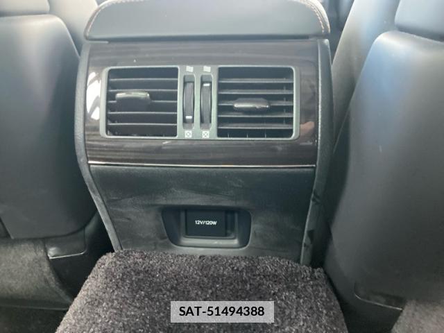 Lexus LS 2013-03 7934699-17