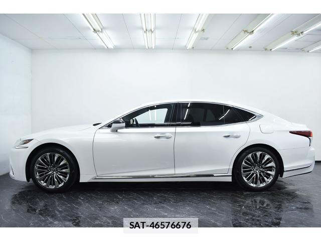 Lexus LS 2018-12 7935275-15