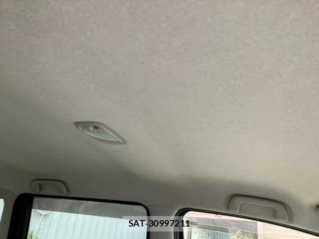 Subaru LUCRA 2013-09 7934927-5